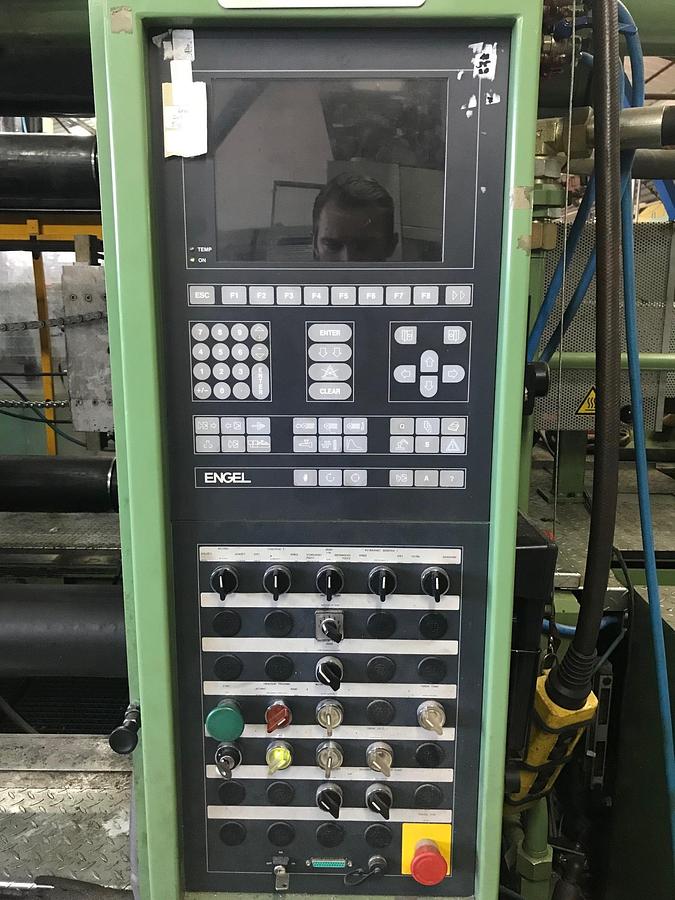 Použitý ENGEL ES 2550-700 DUO