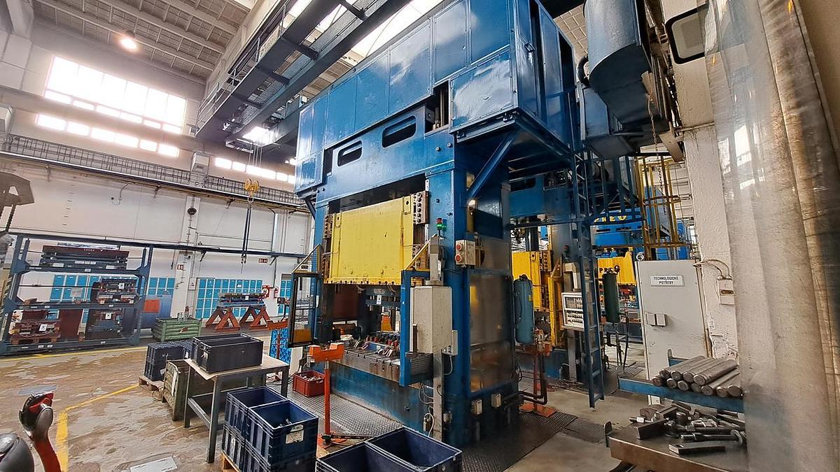 Used Loire 3000 kN