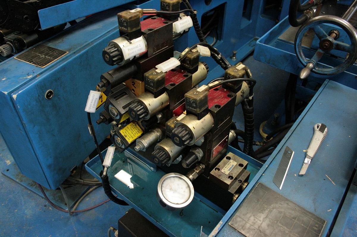 Used HMP URA-400-UF6
