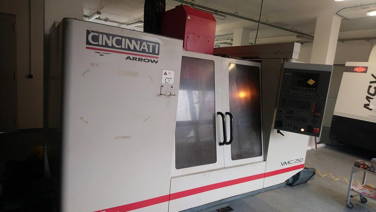 Used CINCINNATI ARROW VMC 750