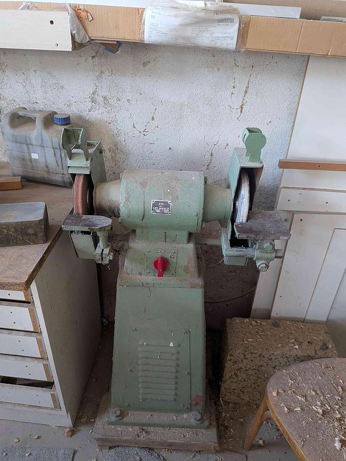 Dvoukotoučová bruska STS BAD 20
