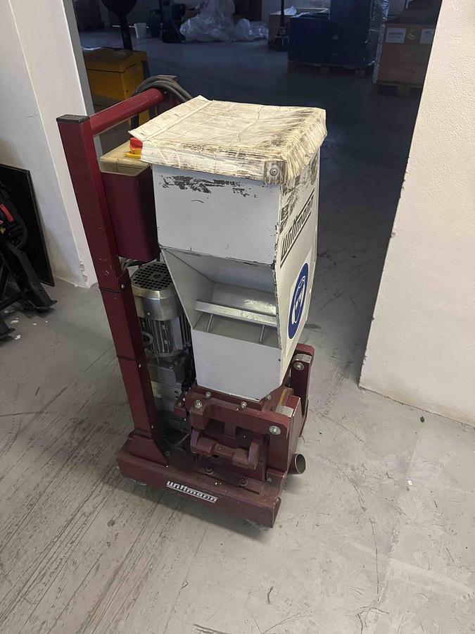 Used Wittmann Sluice crusher