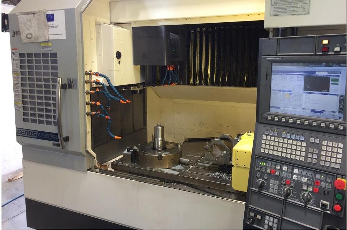 Used OKUMA GENOS M560RV