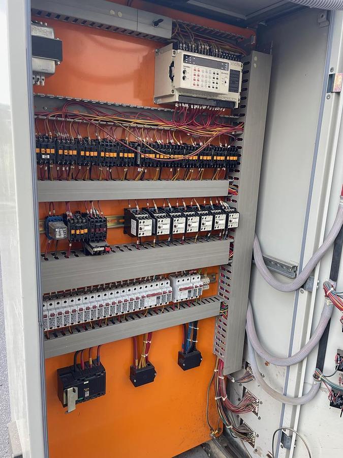 Použitý FORMECH Vakuový tvarovací automat