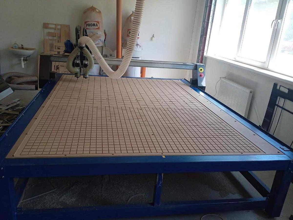 Used CYBERTRONIC Robotic 3000x2100
