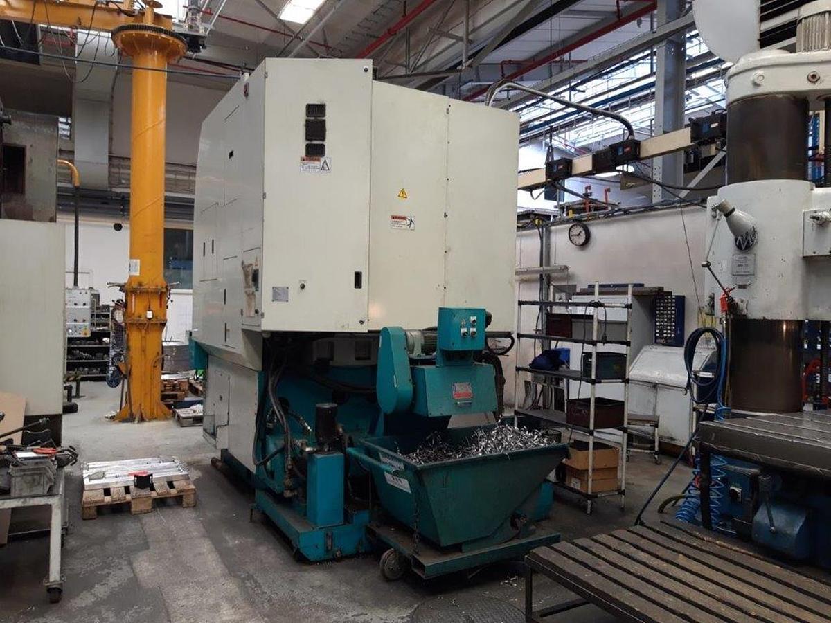 Použitý Doosan V850