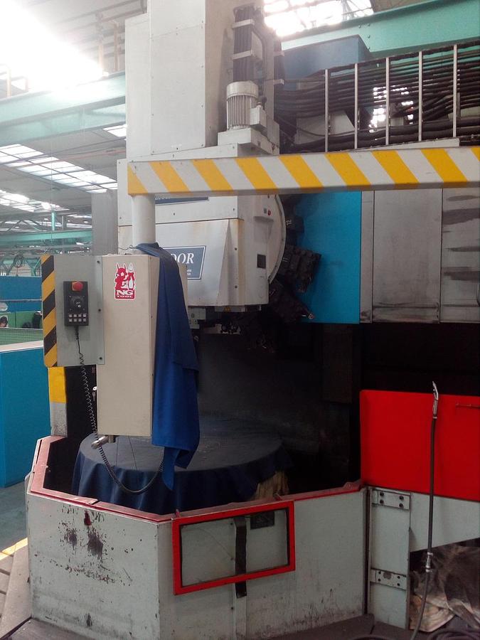 Použitý TOS SKQ12 CNC