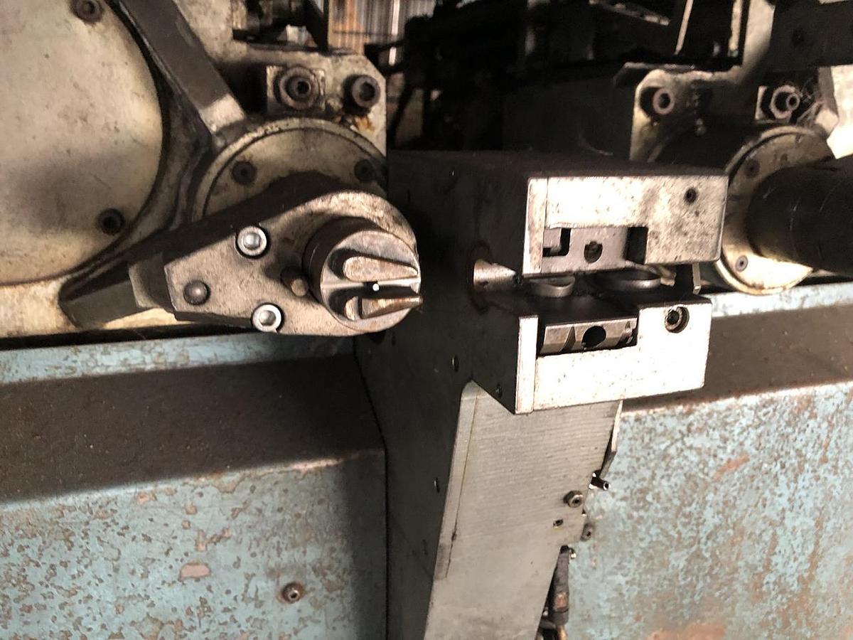 Použitý PAVE CNC Wire Forming Systems Ltd 3D CNC