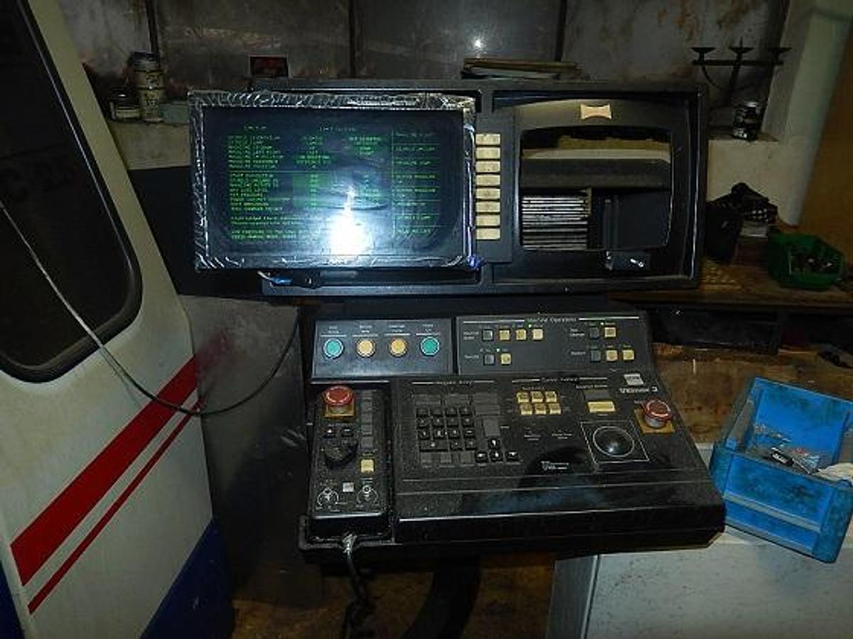 Used HURCO BMC 25