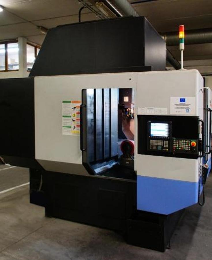 Used DOOSAN VC 500