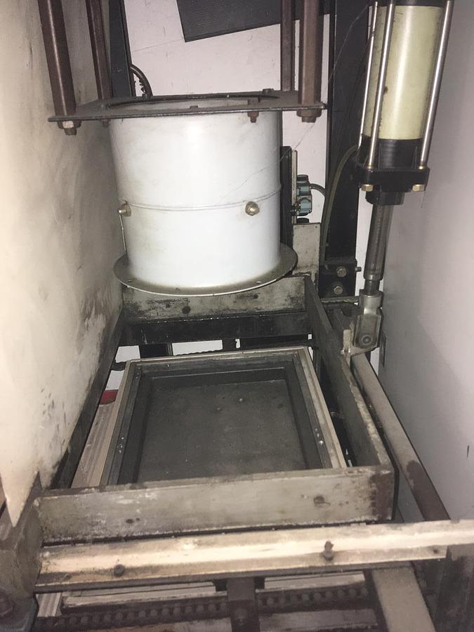 Použitý FORMECH Vakuový tvarovací automat