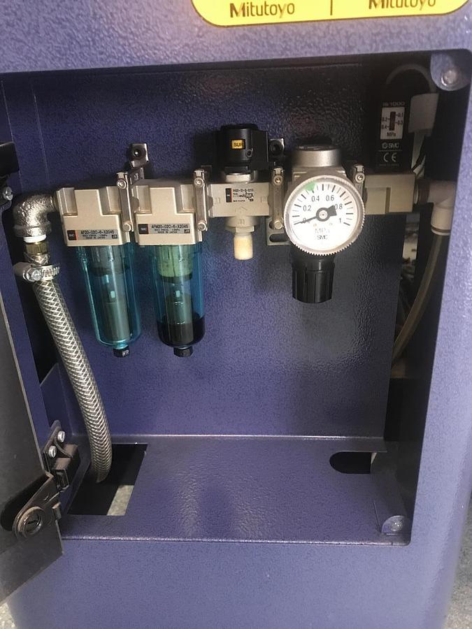 Used Mitutoyo CMMC-J