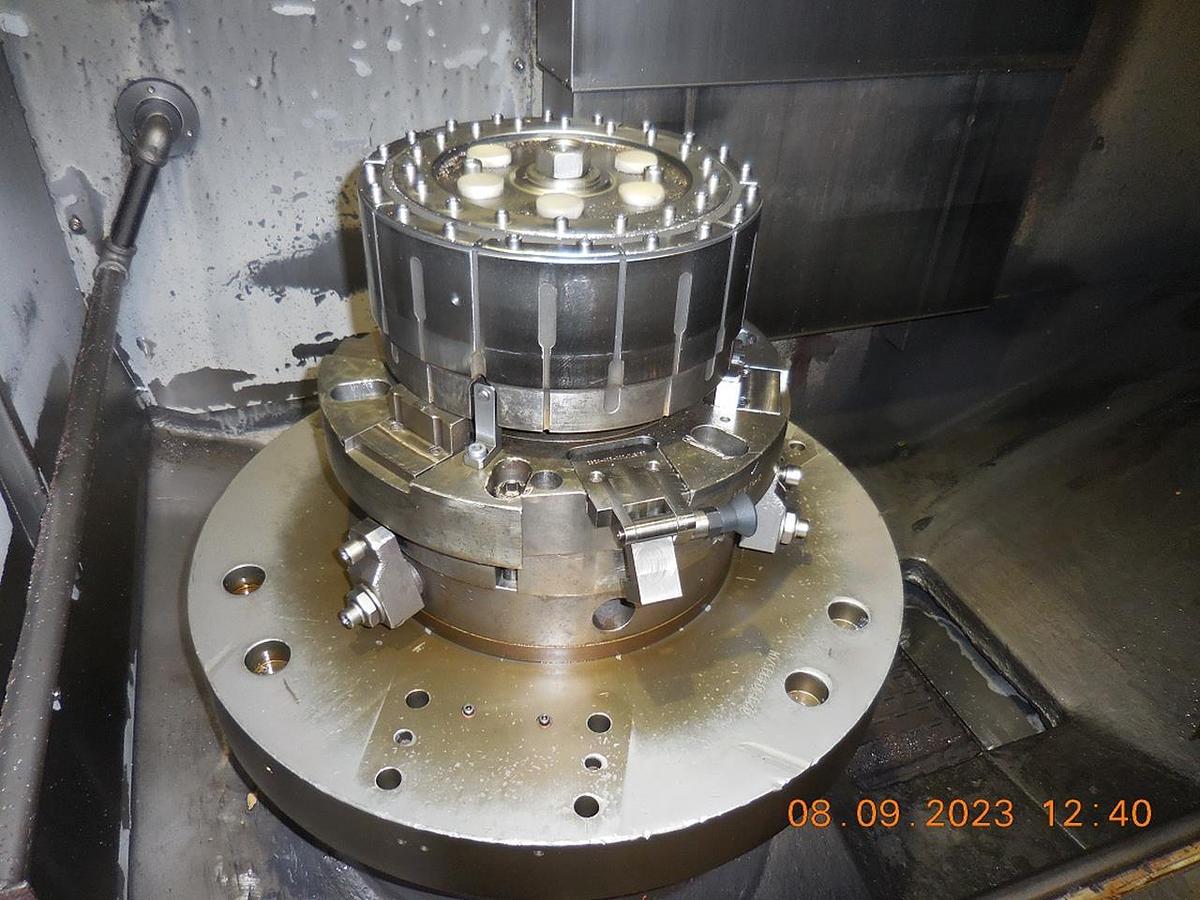 Použitý HWACHEON VT 550 CNC