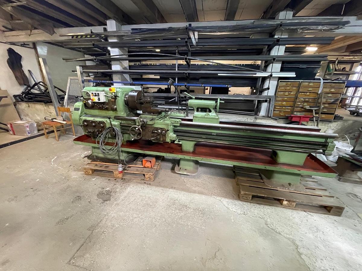 Used VDF Centre Lathe