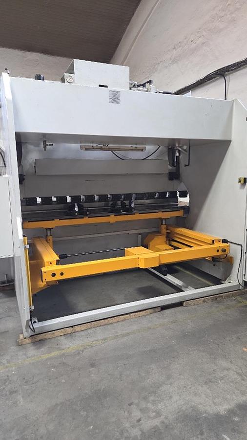 Used ERMAK SPEED-BEND 3100x135