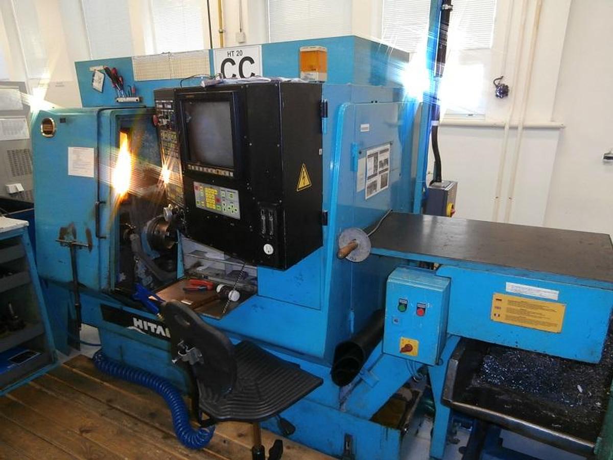 Použitý HITACHI HT 20