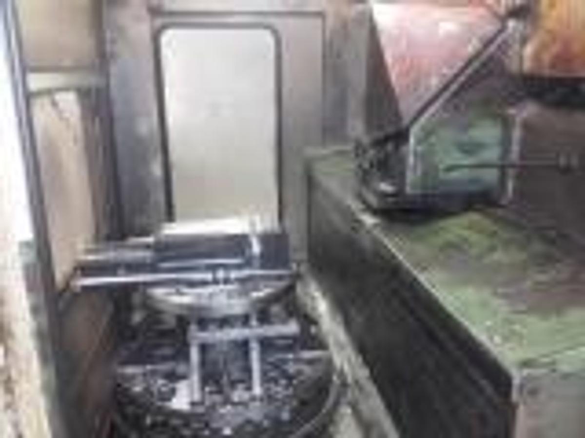 Used MAHO MC 600