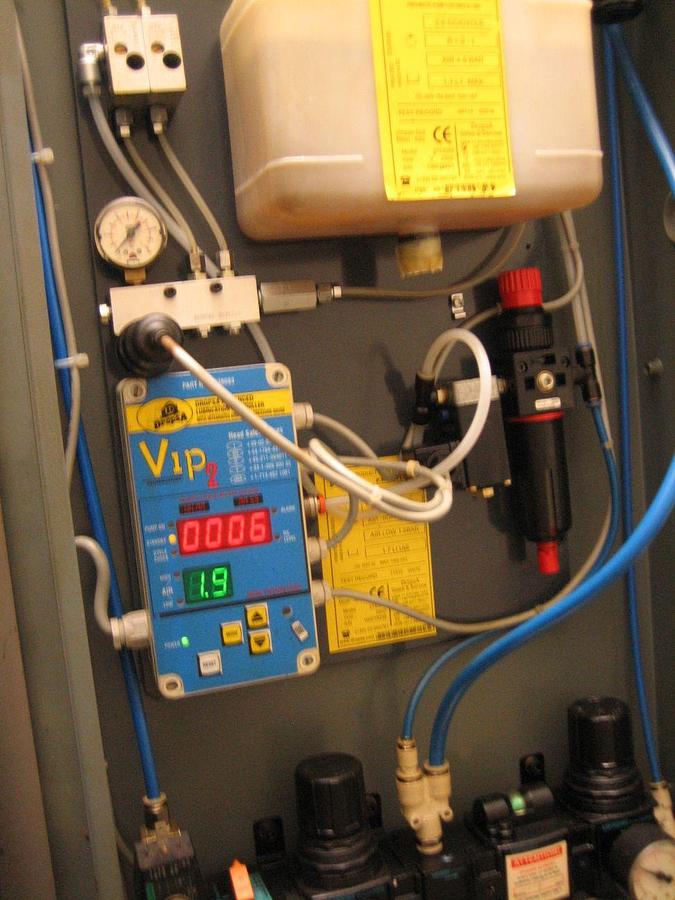 Used CINCINNATI ARROW 500 CNC