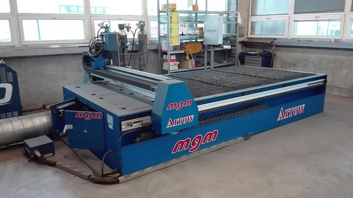 Used MGM ARROW 1700 x 3000