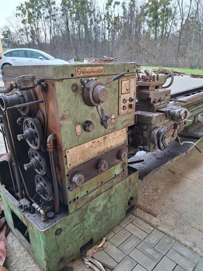 Used ARIS Centre Lathe
