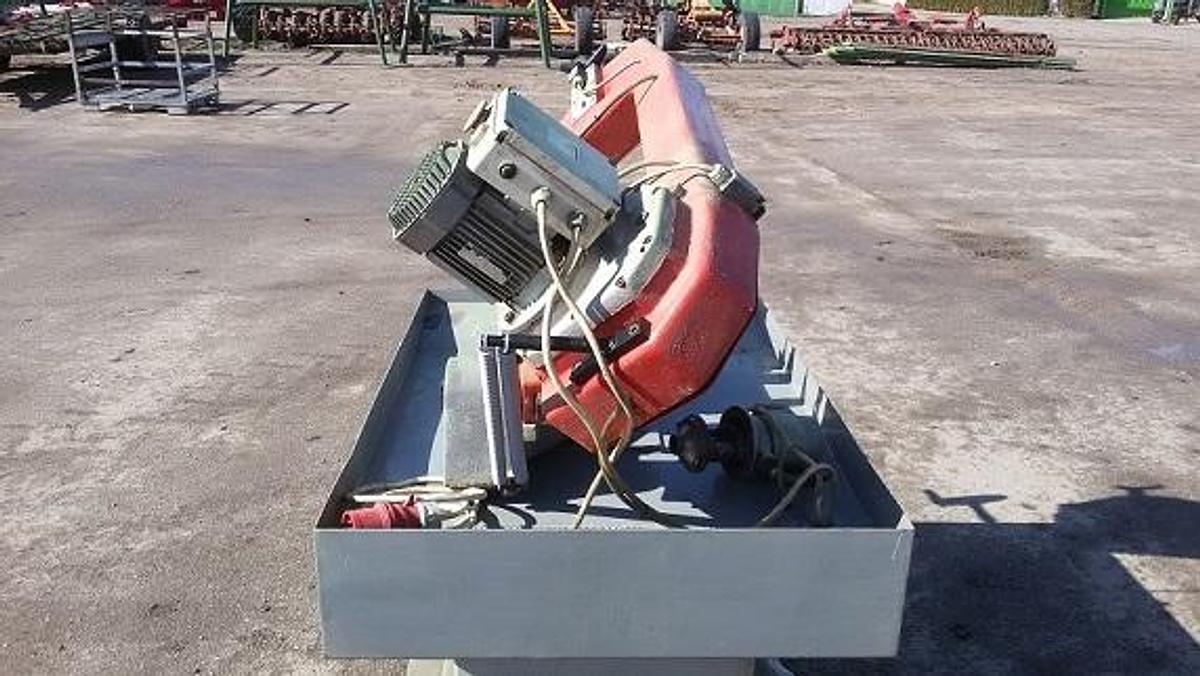 Použitý BOMAR STG 220G