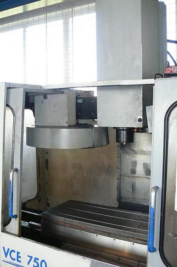 Gebraucht HAAS VCE 750 MIKRON