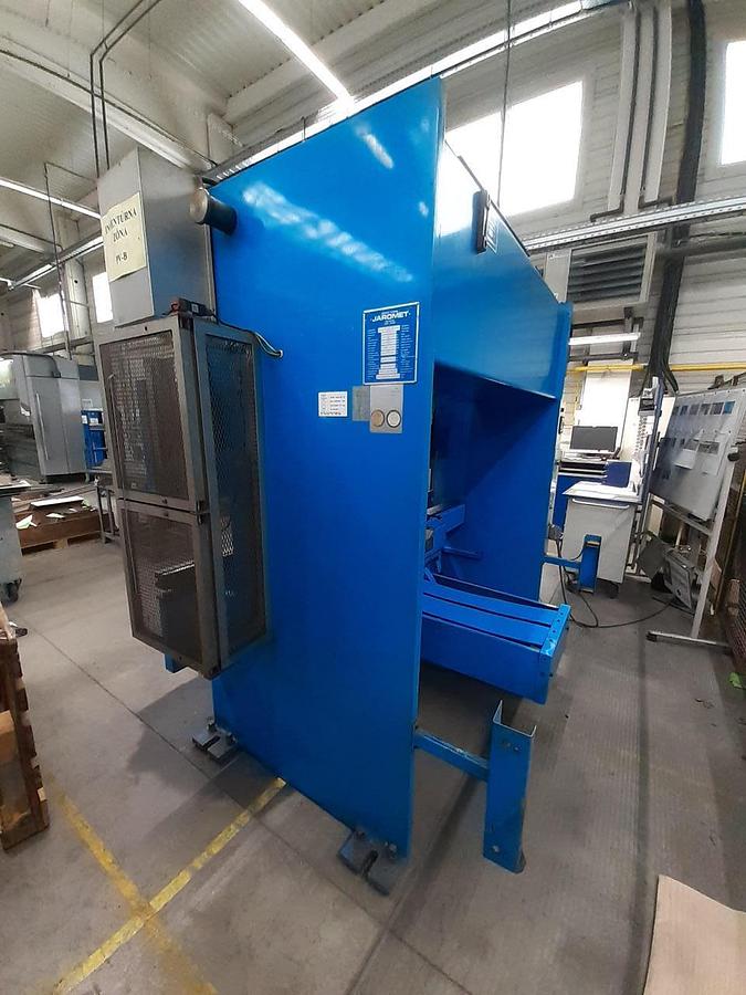 Used FINN POWER CNC J80-2550
