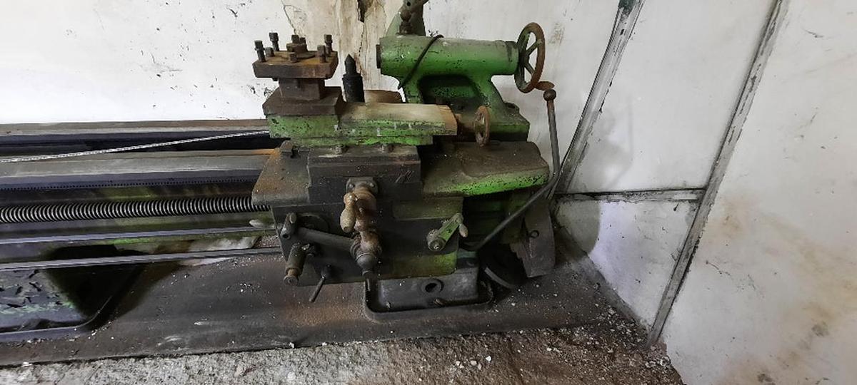 Used Volman Centre Lathe