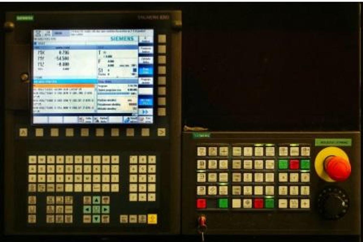 Used DOOSAN VC 500