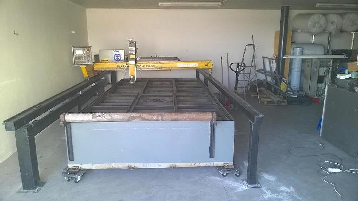 Used ESAB ULTRAREX UXD-P 2000