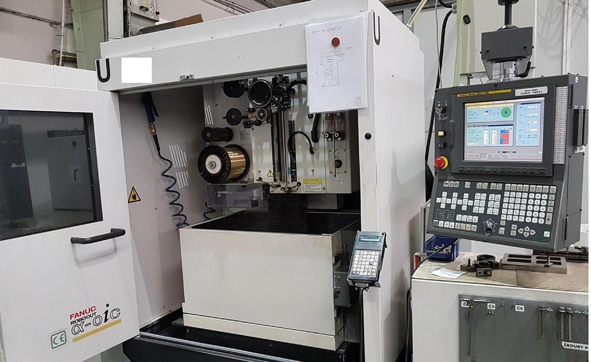 Used FANUC ROBOCUT α-0iC