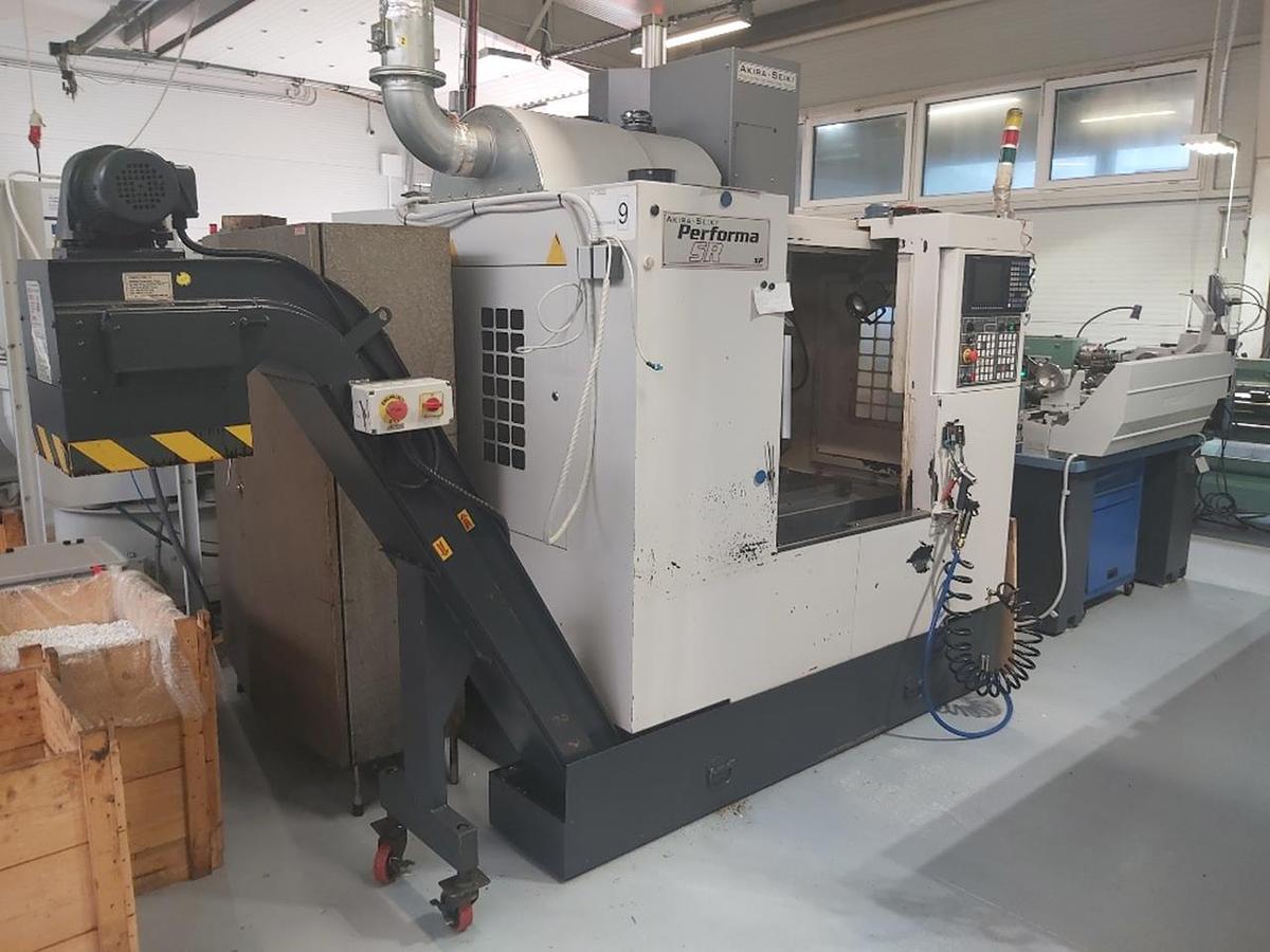 Used AKIRA SEIKI SR2 XP