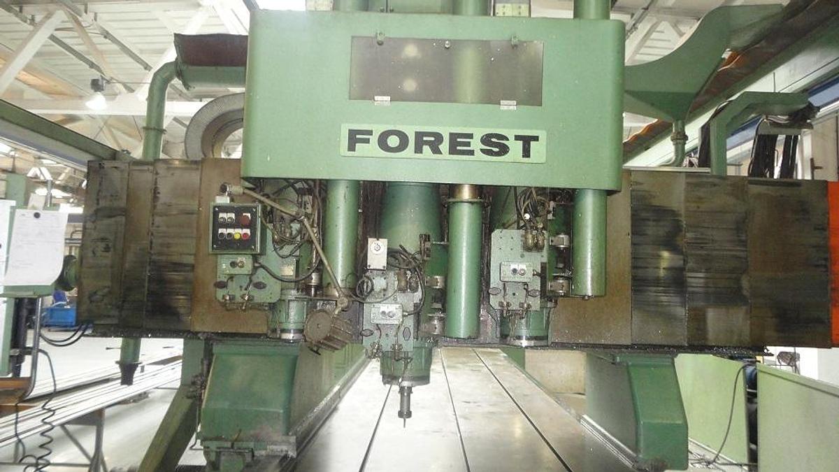 Použitý FOREST VR 1600 B