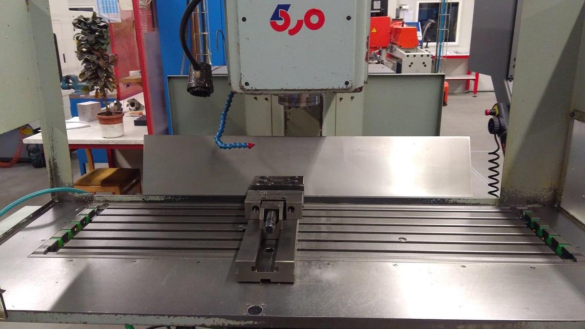 Used OSO Olomouc FV 25 CNC A
