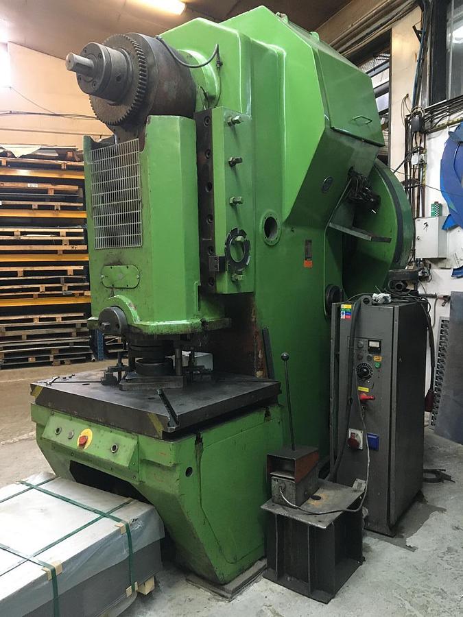 Used SMERAL LE 250