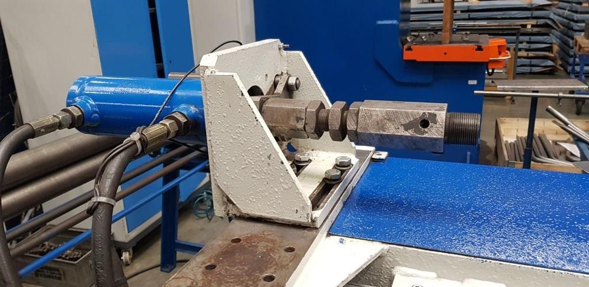 Used Unicorn ESK IB 40 Microstep CNC