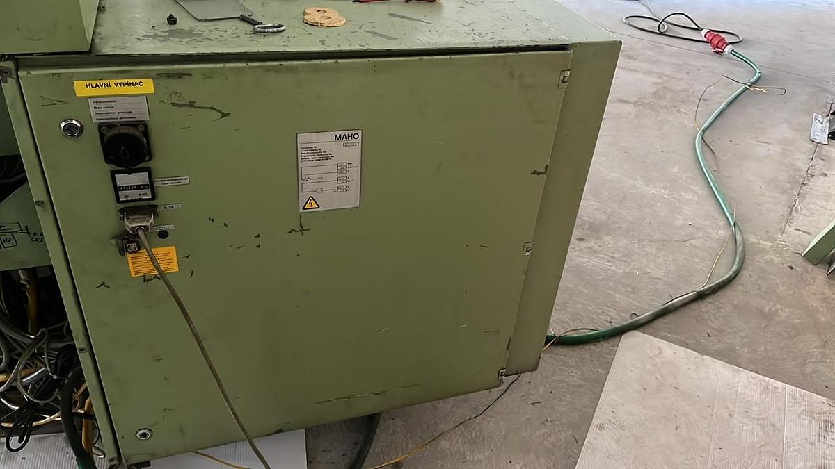 Univerzální frézka MAHO MH 800 T