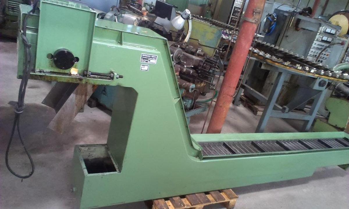 Gebraucht PRVOMAJSKA MCV 32/40 CNC