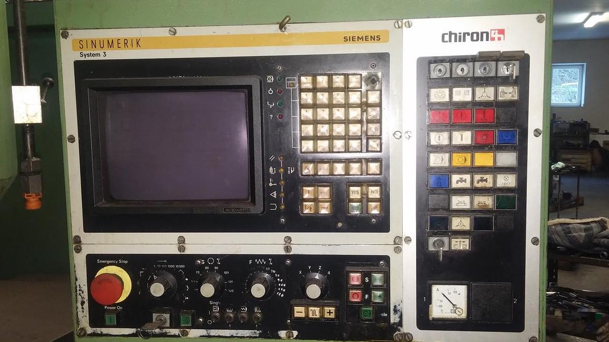 Machining Centre (vertical) CHIRON FZ 16L