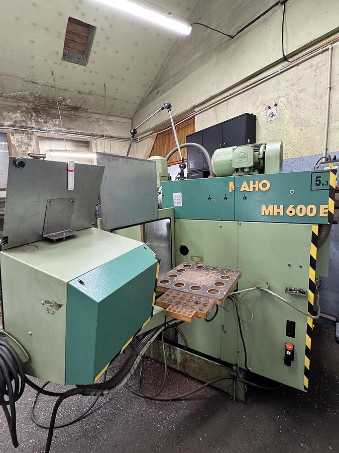 CNC milling machine MAHO MH 600 E