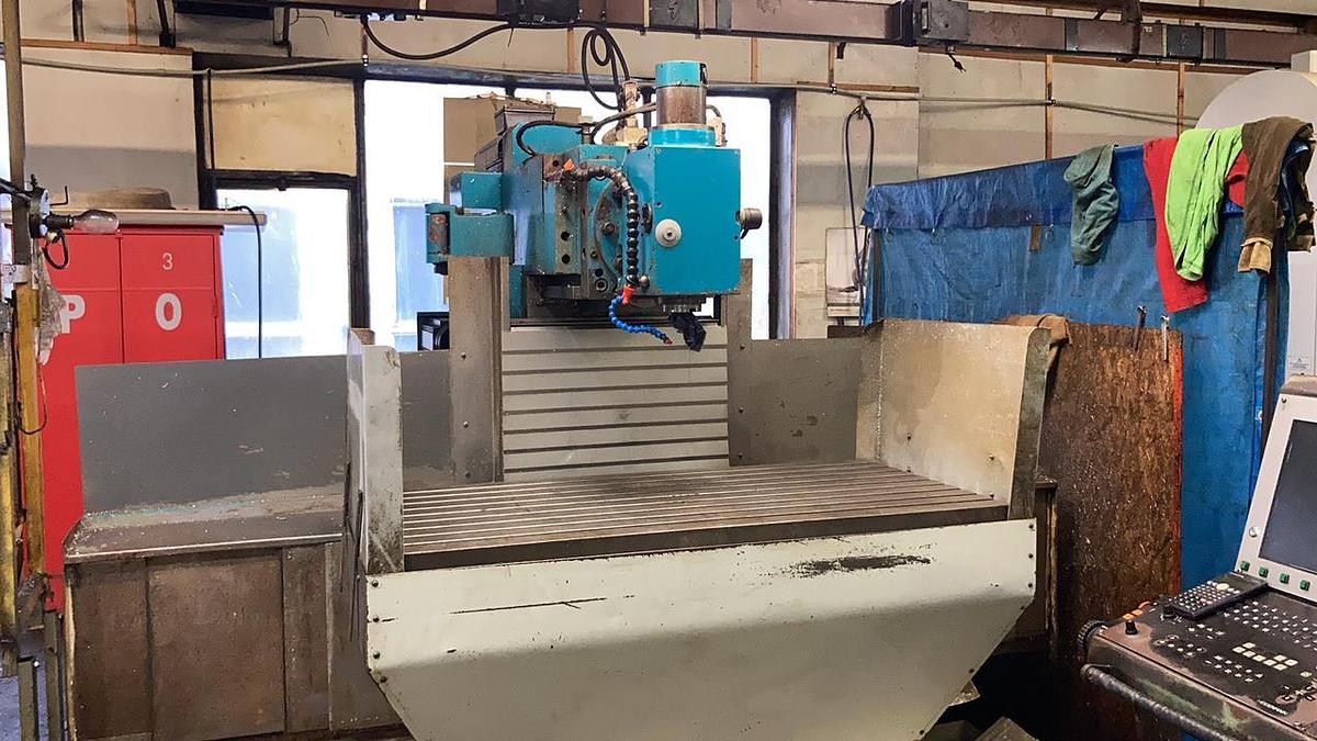Used TOS FNG 63 CNC