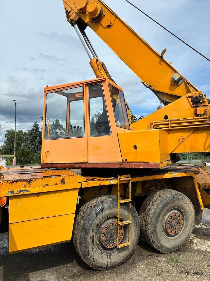 Použitý TATRA AD 28