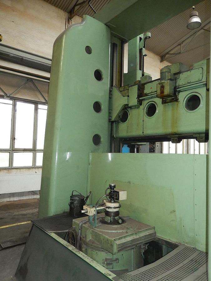 Použitý CKD Blansko SK 25A