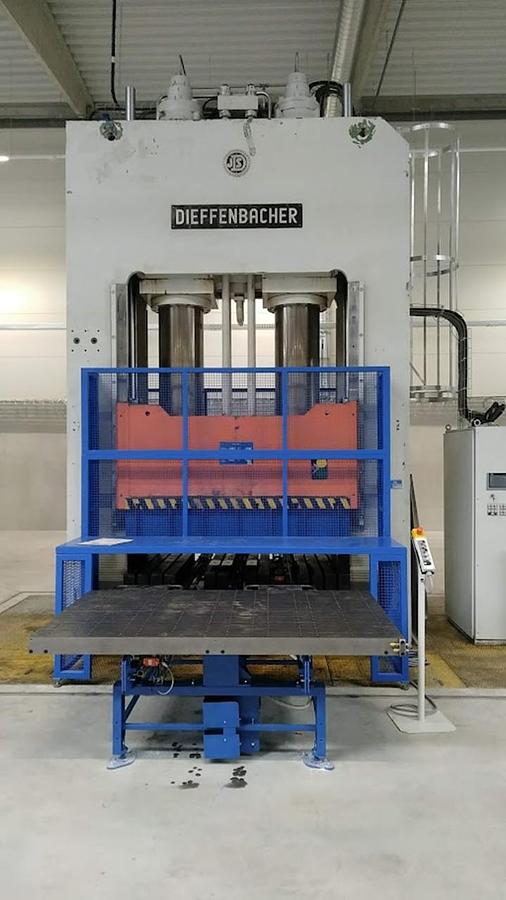 Hydraulic press Dieffenbacher PHP 800