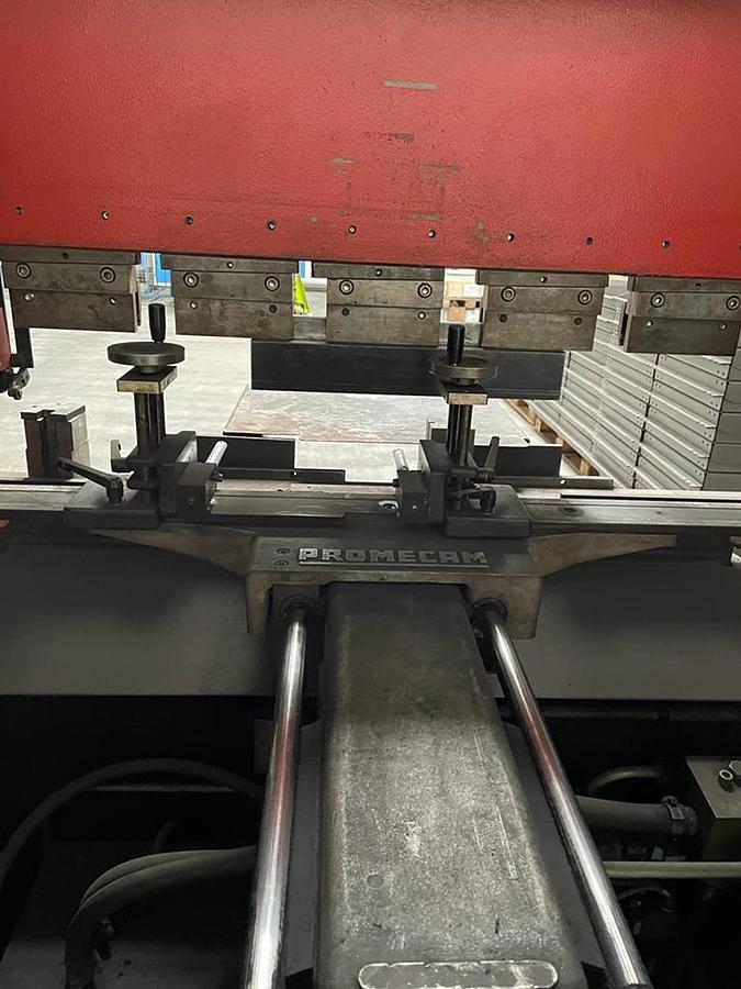 Used AMADA IT25 12