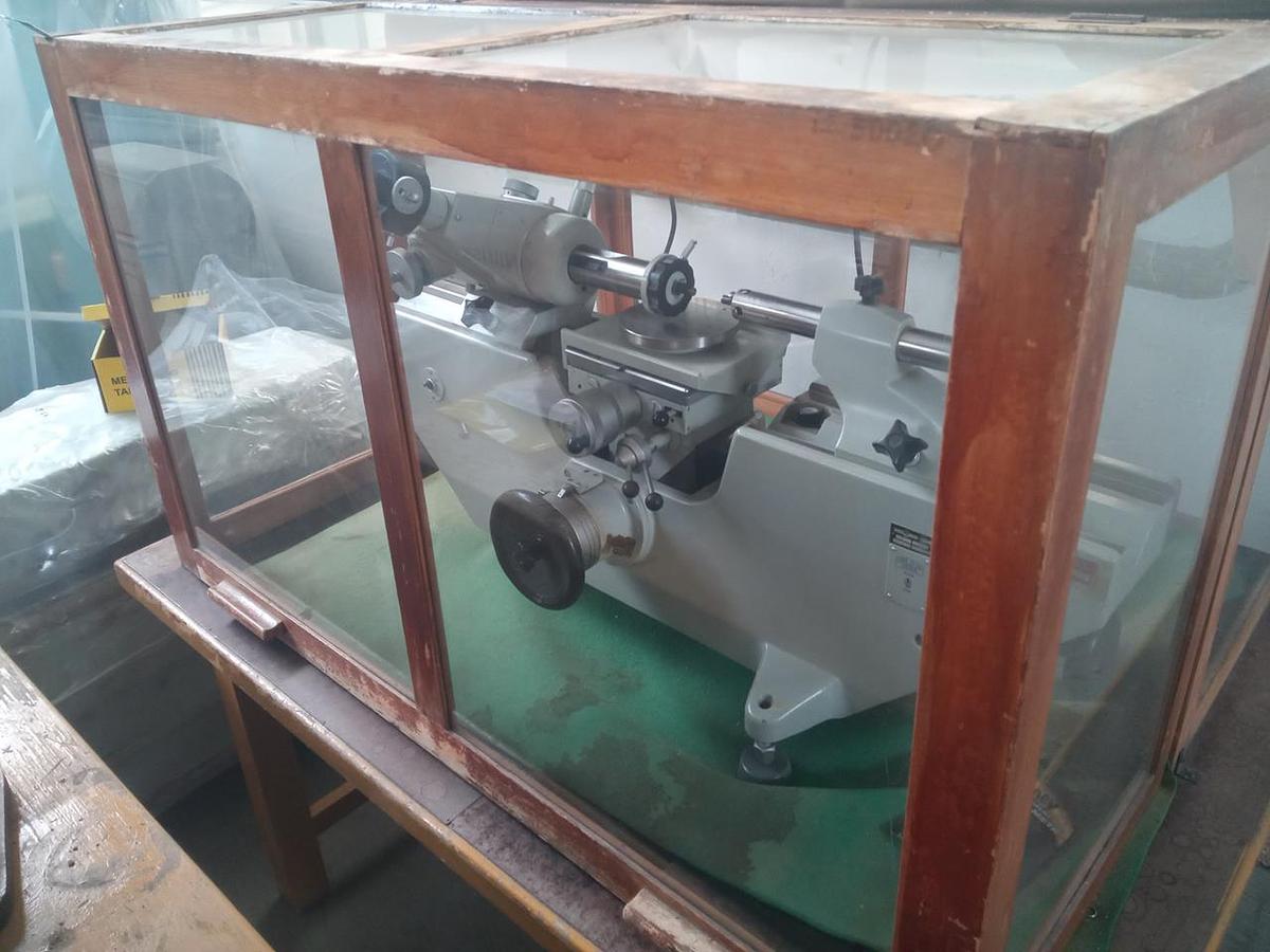 Gebraucht CARL ZEISS JENA Universal-Längenmessmaschine