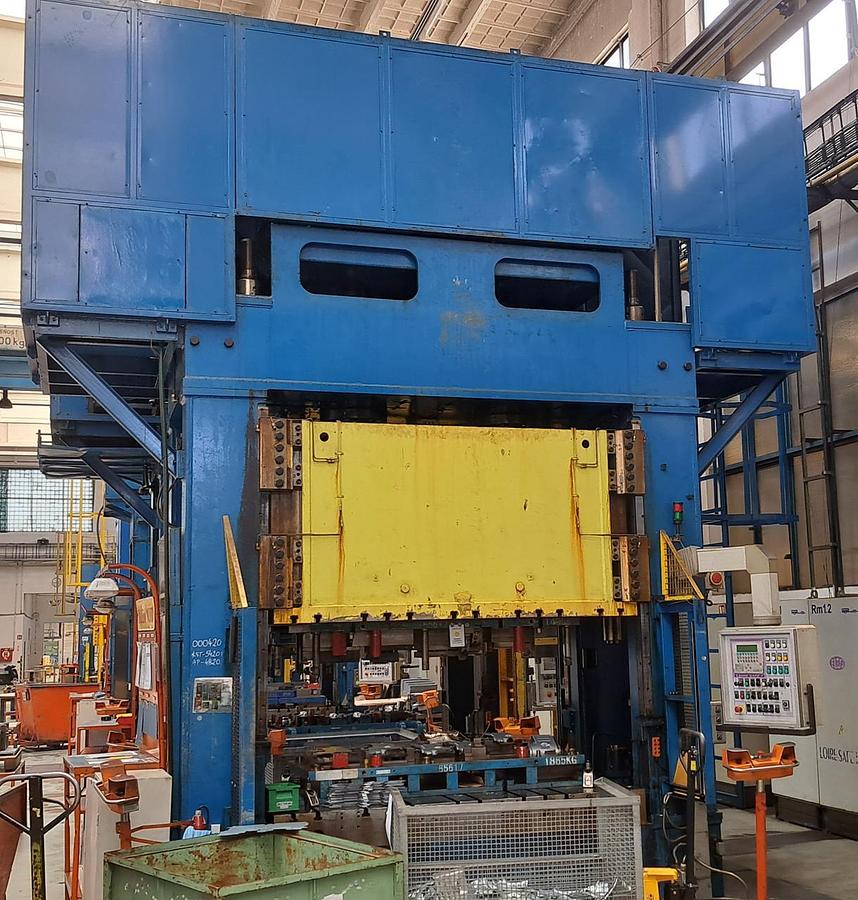 Used Loire 3000 kN