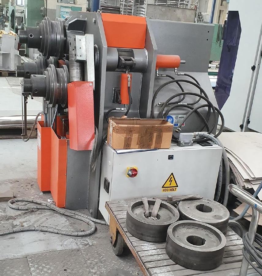 Used Comac 307