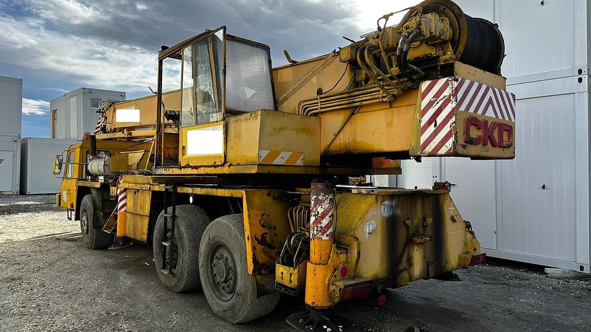 Použitý TATRA 28 T