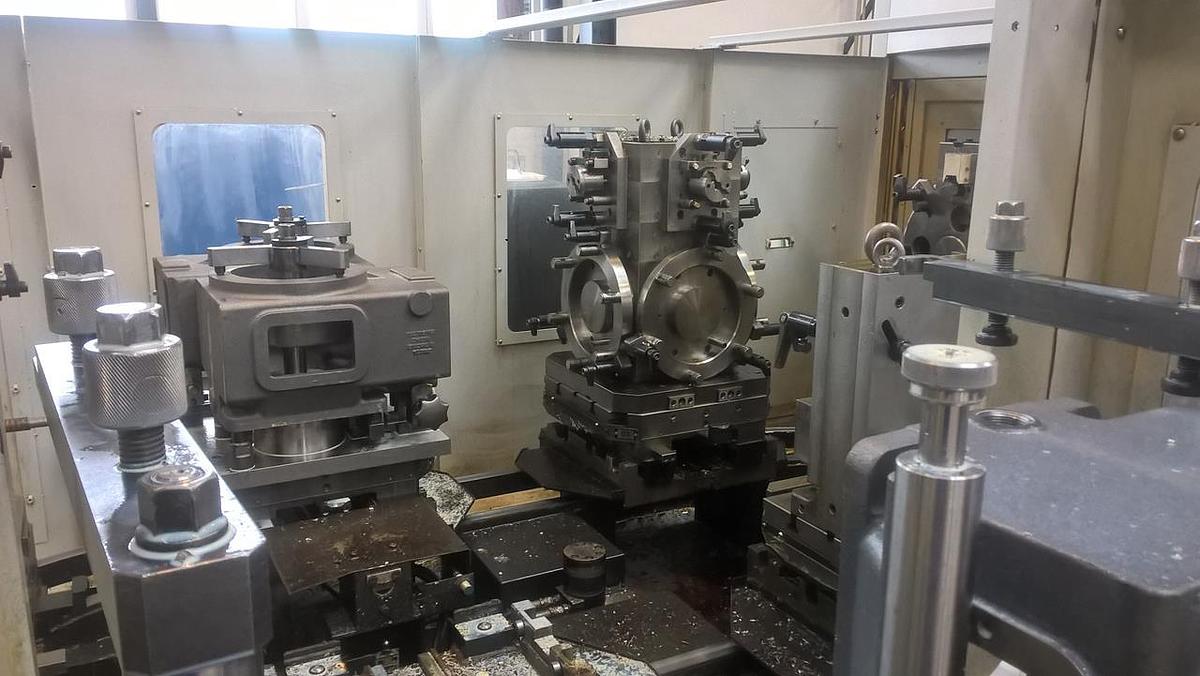 Used DOOSAN ACE HM 500